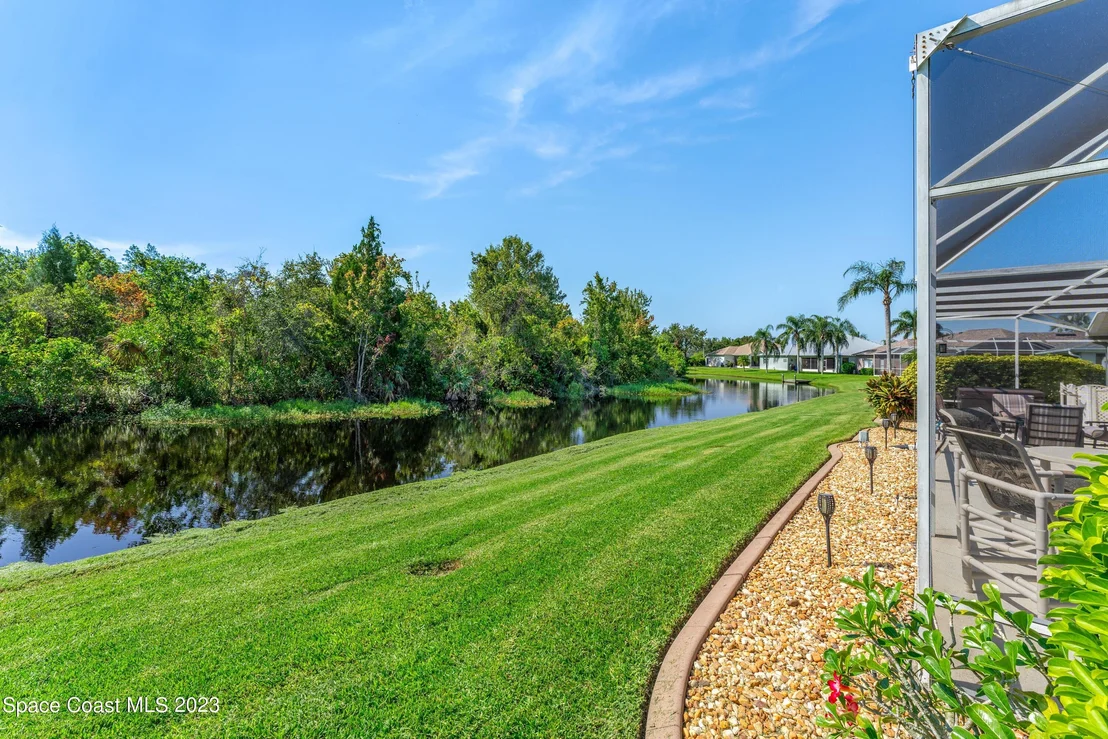 Photo of 665 Carriage Hill Road
