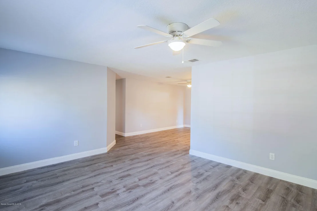 Photo of 1211 Bard Lane NE