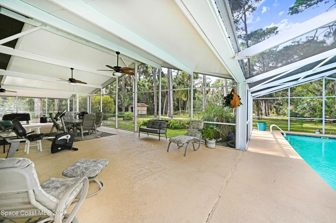 Photo of 2533 Meadow Lane