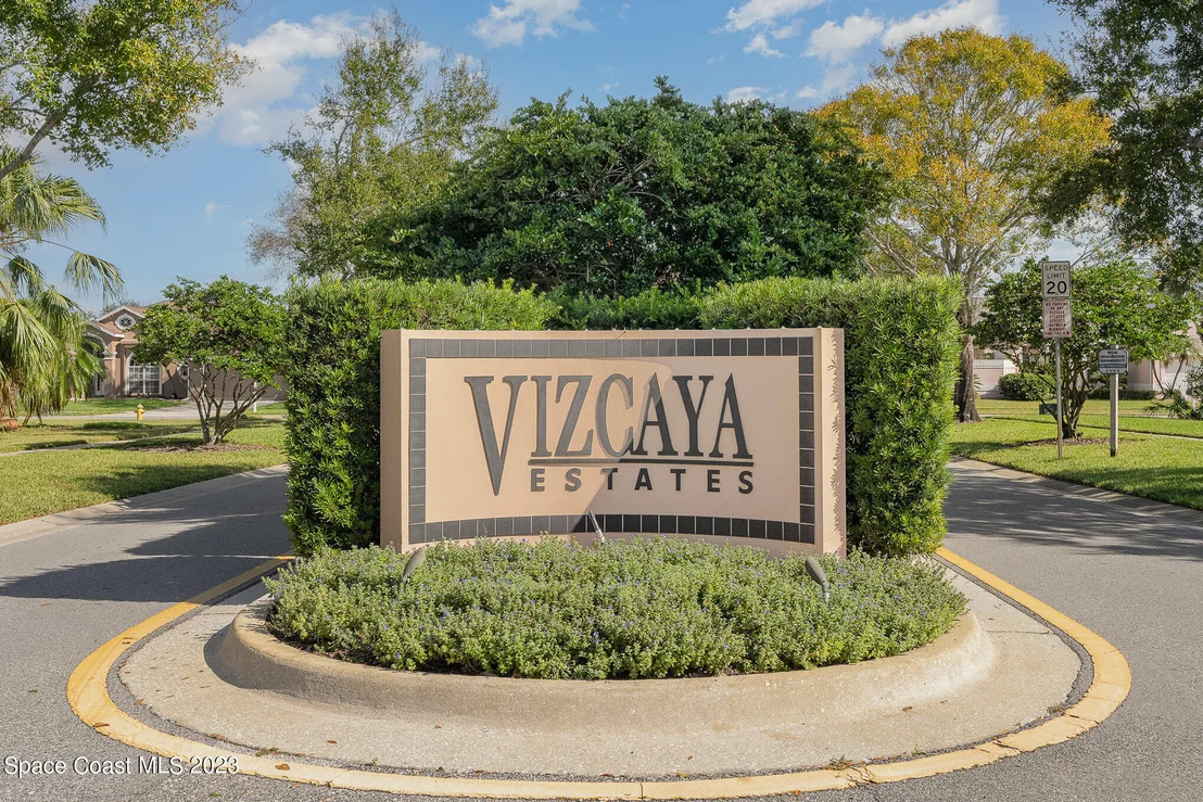 Photo of 321 Lake Victoria Circle