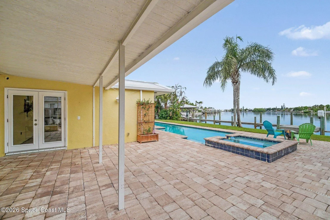 Photo of 1540 Bay Shore Drive