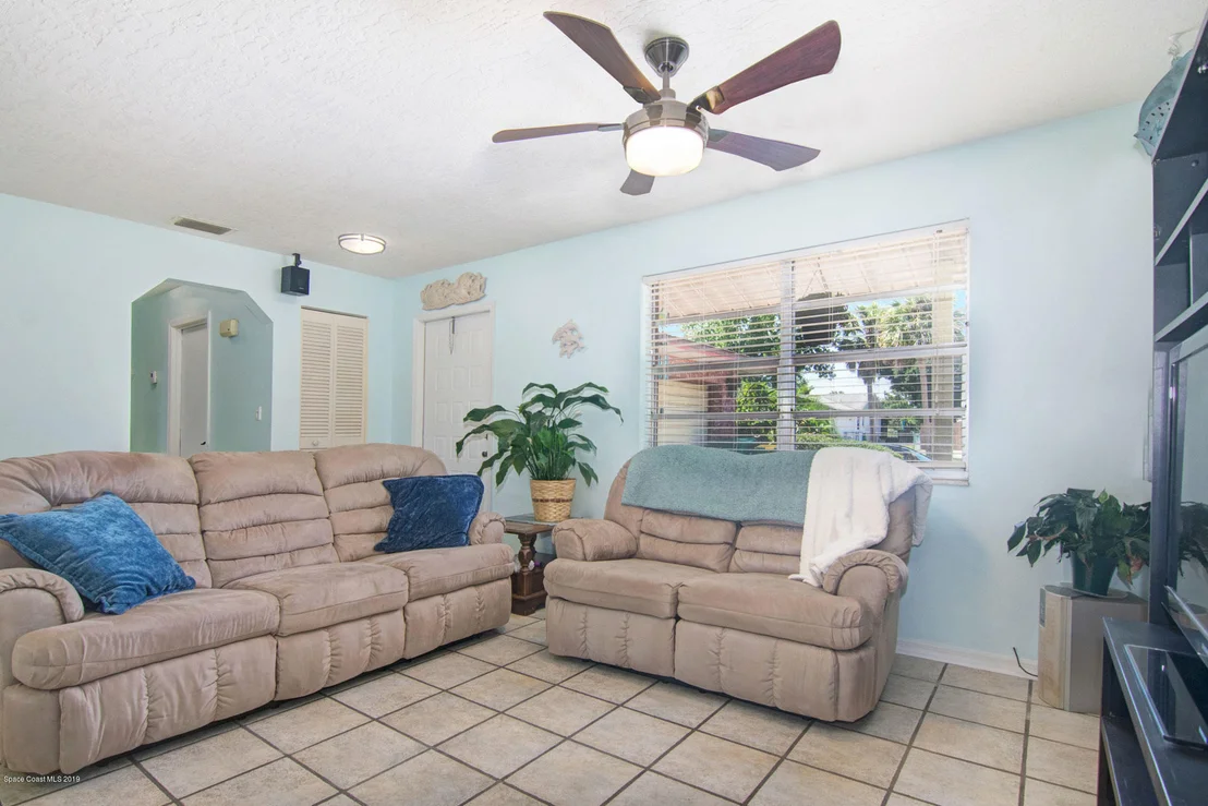 Photo of 1546 Spruce Road