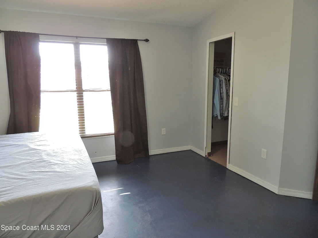 Photo of 6105 Wilderness Avenue