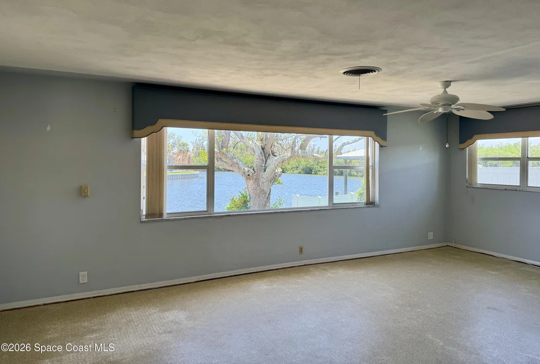 Photo of 272 Bahama Boulevard