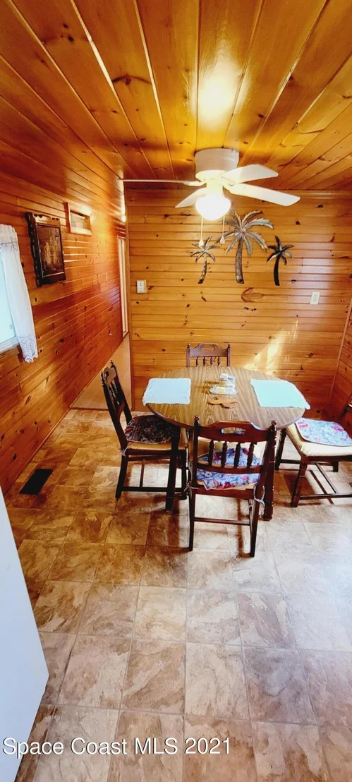 Photo of 6974 Ash Drive