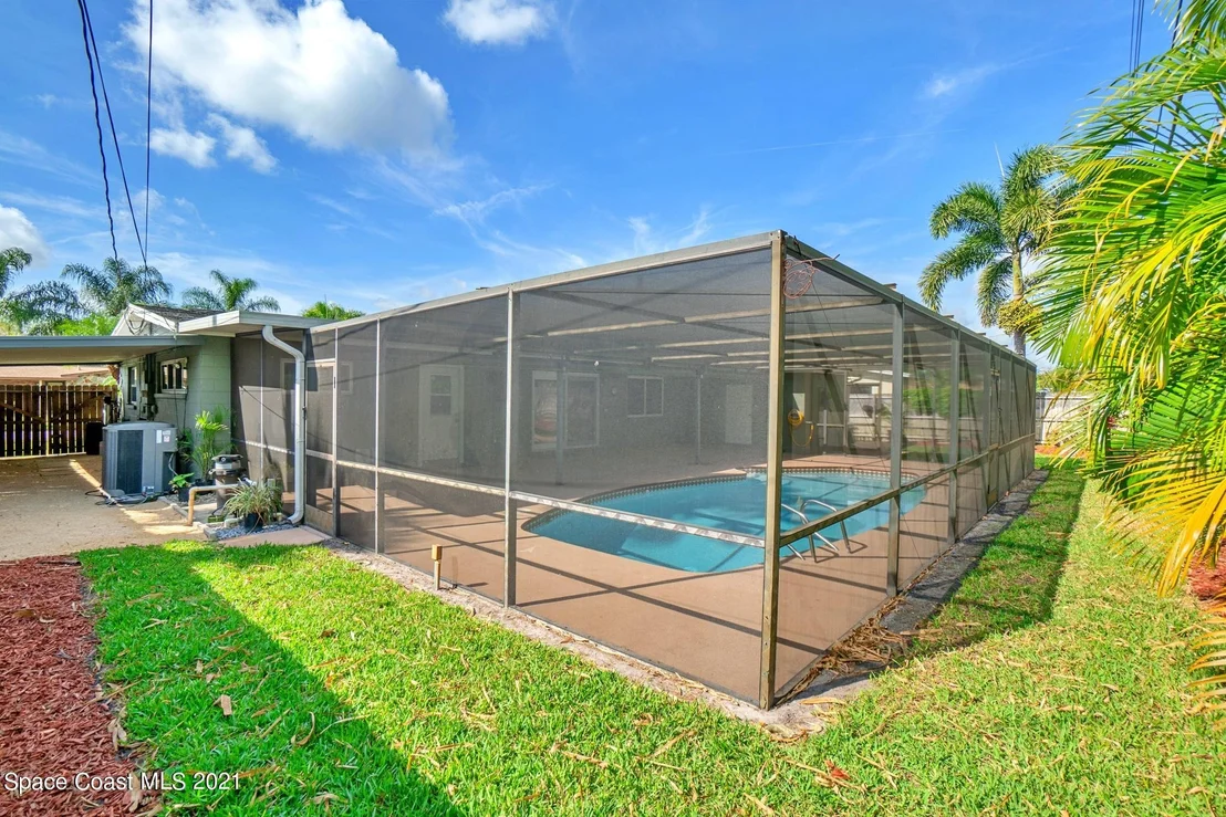 Photo of 1096 Madrid Road