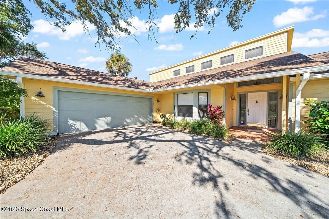 Photo of 569 Crystal Lake Drive