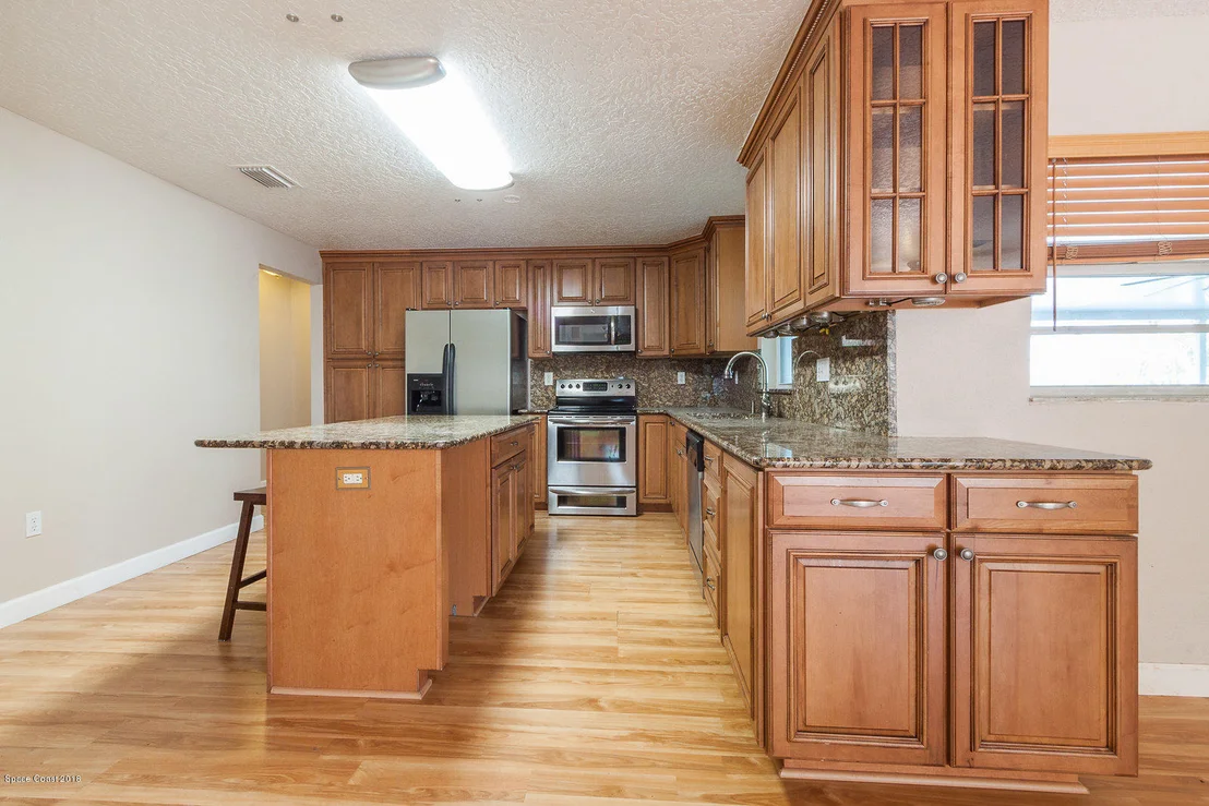Photo of 1020 Sycamore Drive