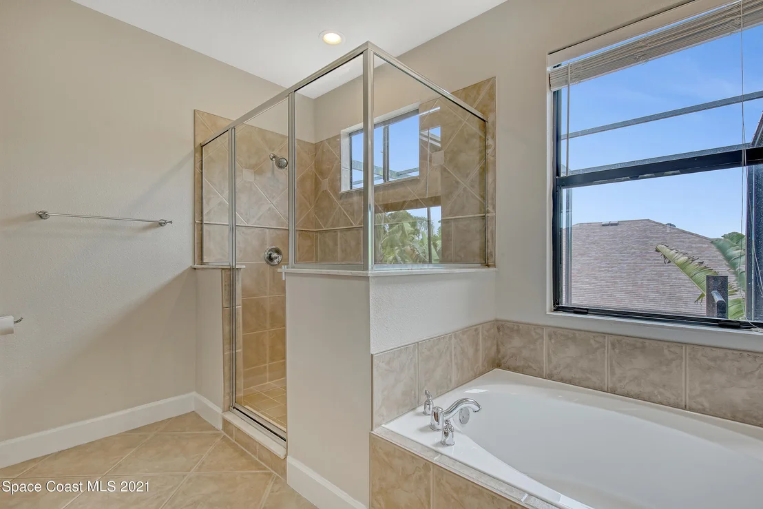 Photo of 1380 Talon Way