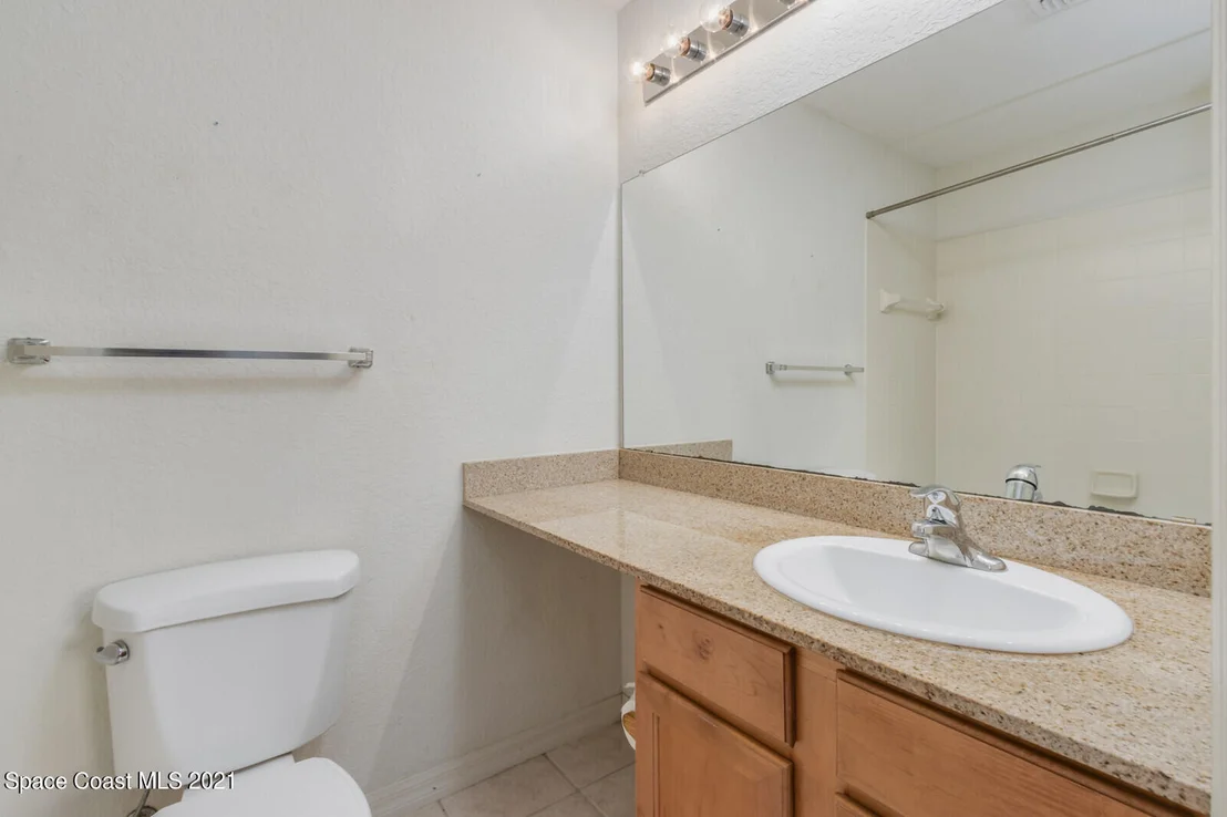 Photo of Unit 1011 at 3501 D'Avinci Way