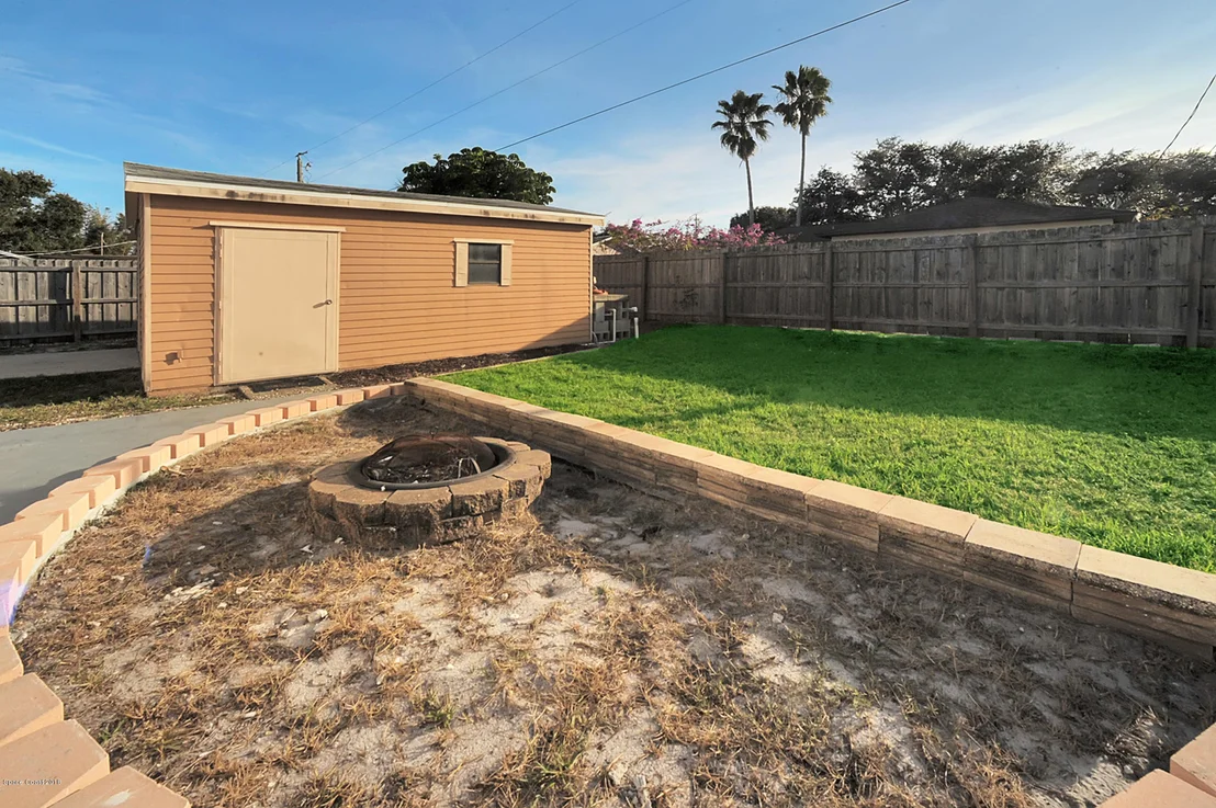 Photo of 2795 Locksley Road