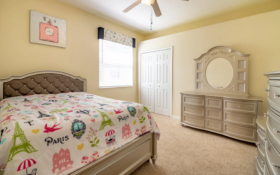 Photo of 4610 Portage Trail