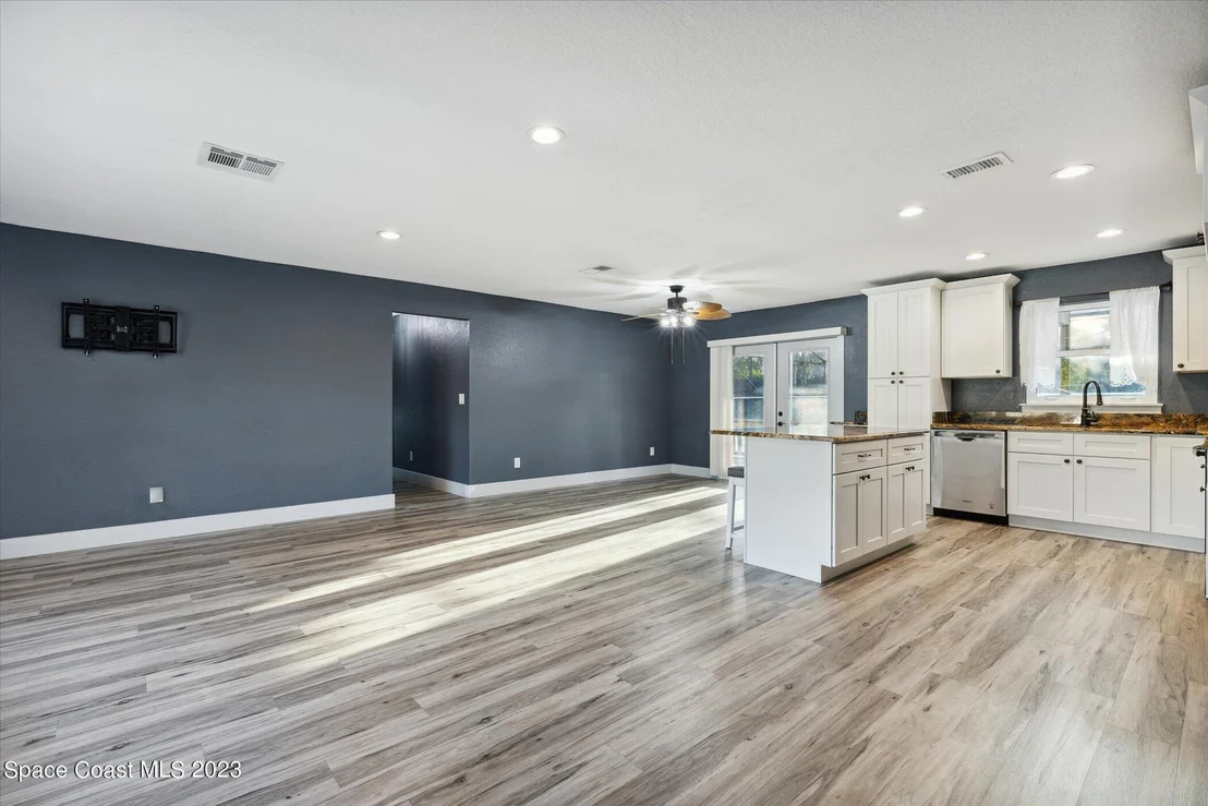 Photo of 10 Spring Way