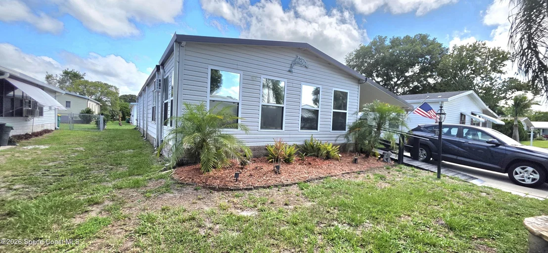 Photo of 579 N Dolphin Circle
