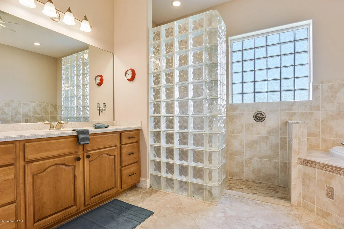 Photo of 1572 Nome Lane