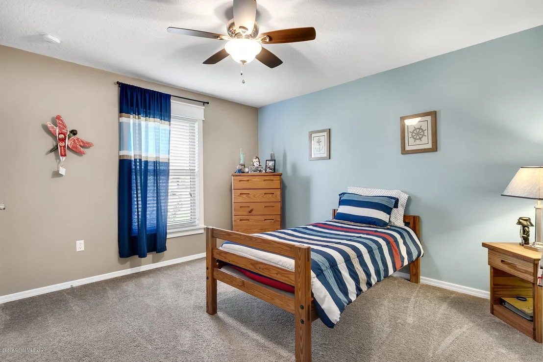 Photo of 980 Long Meadow Lane