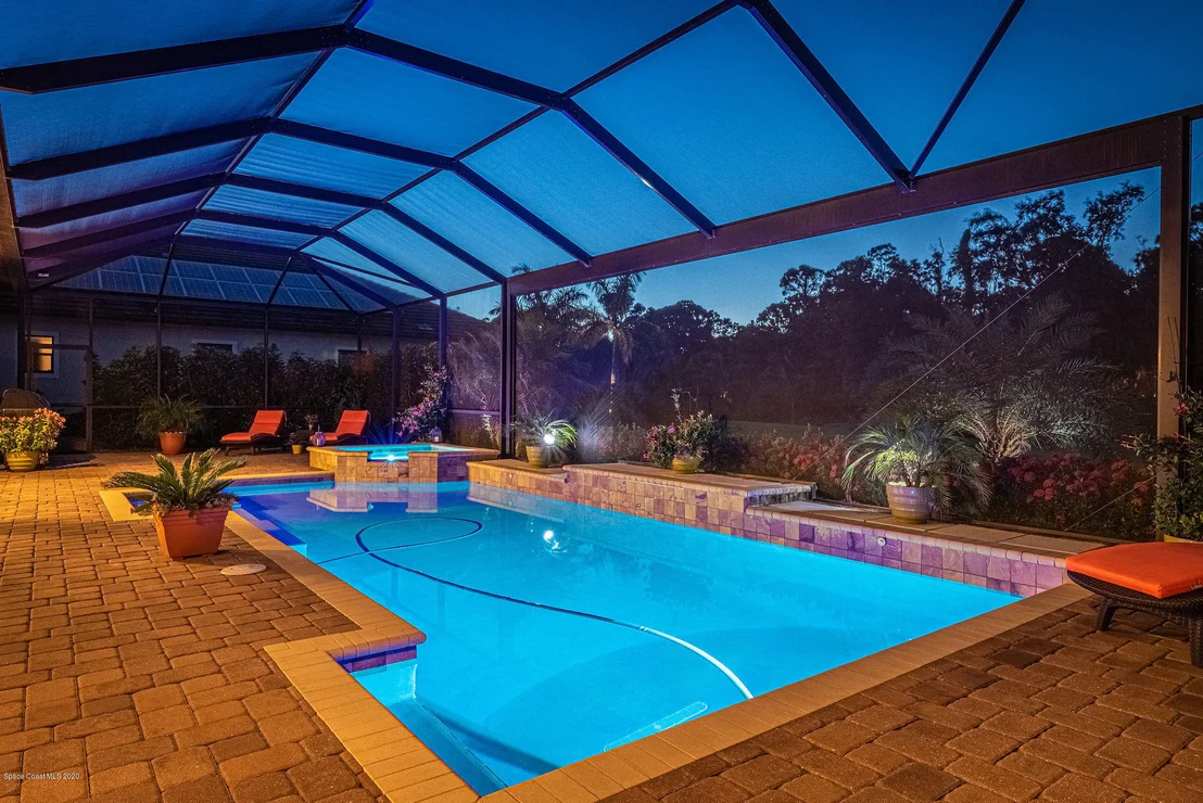 Photo of 824 Lorenza Place