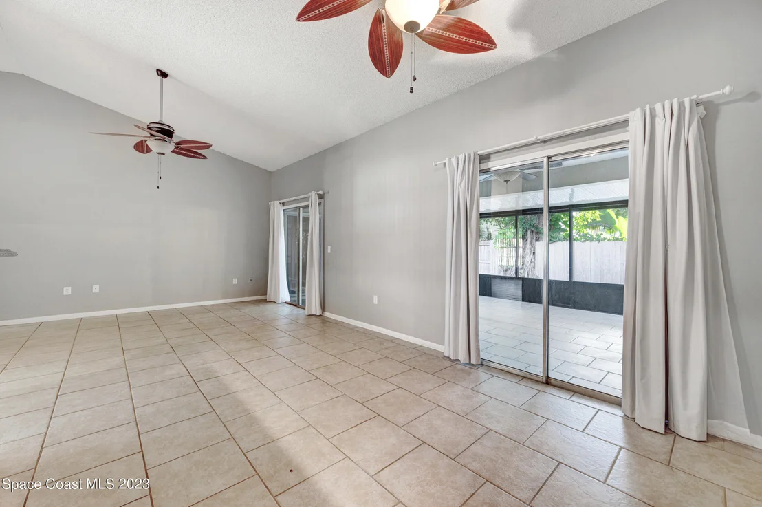 Photo of 810 Pine Valley Court