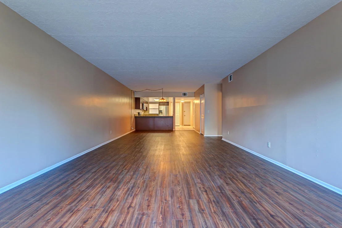 Photo of Unit 1212 at 305 Tangle Run Boulevard