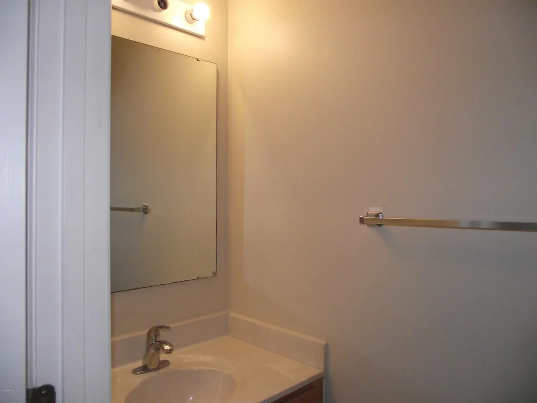 Photo of 1006 Ray Road SE