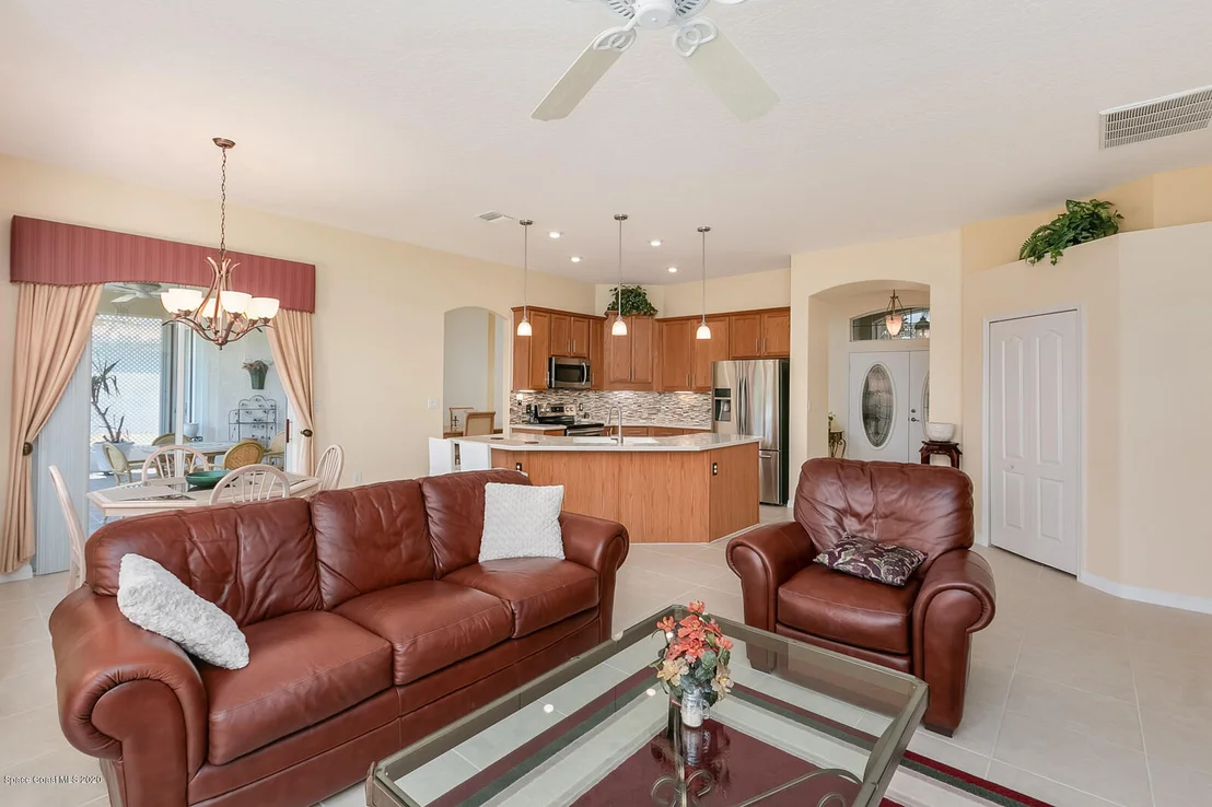 Photo of 4628 Alamanda Drive