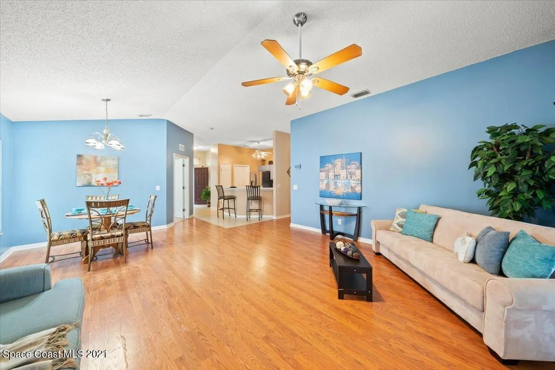 Photo of 1055 Sedgewood Circle