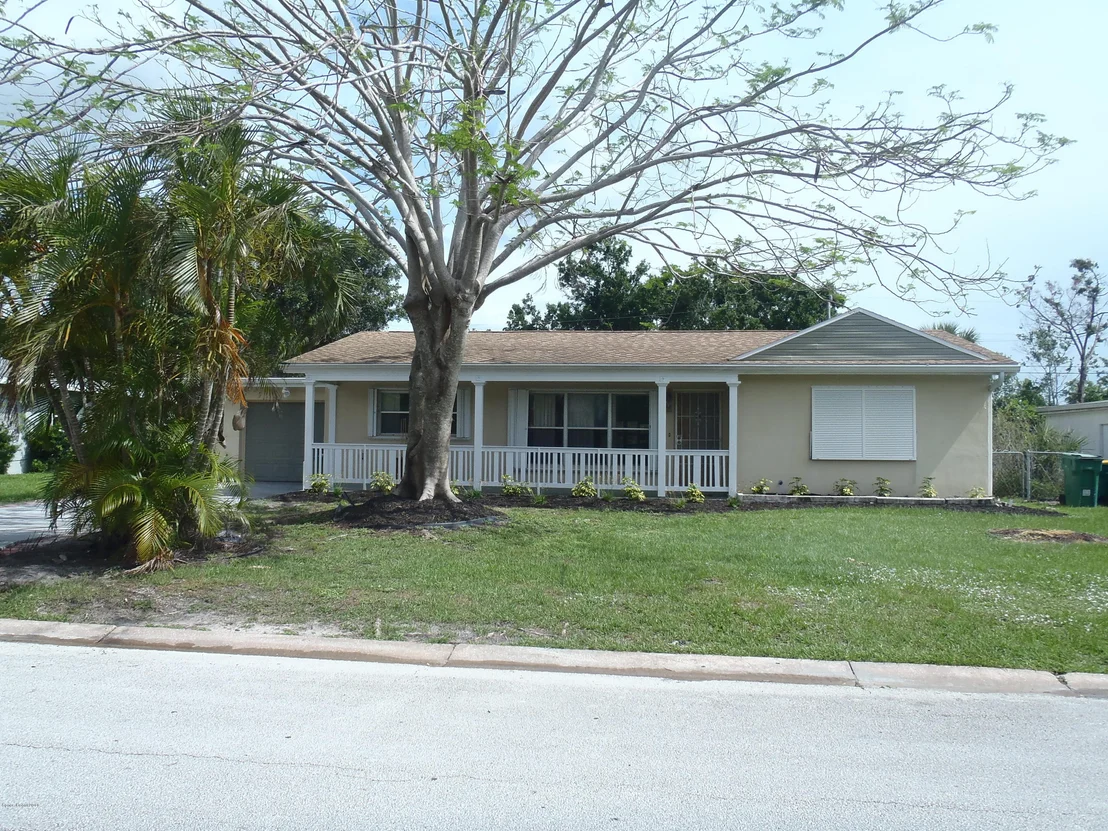 Photo of 310 Bunker Street