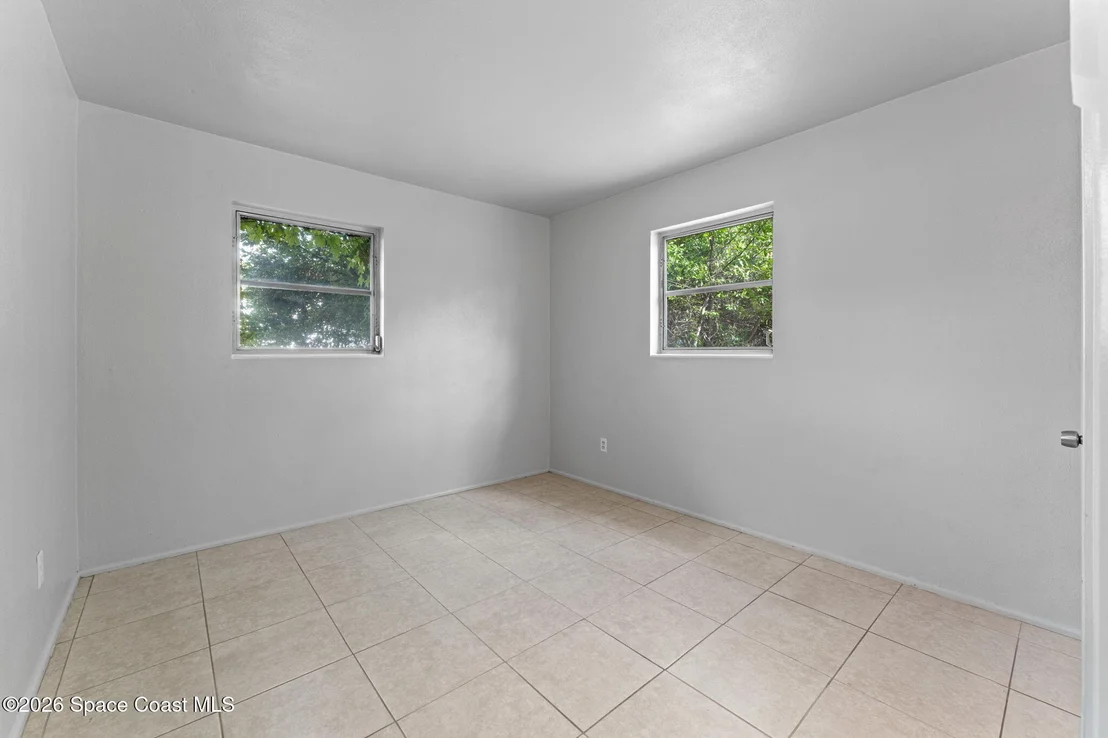 Photo of 1042 Azalea Lane