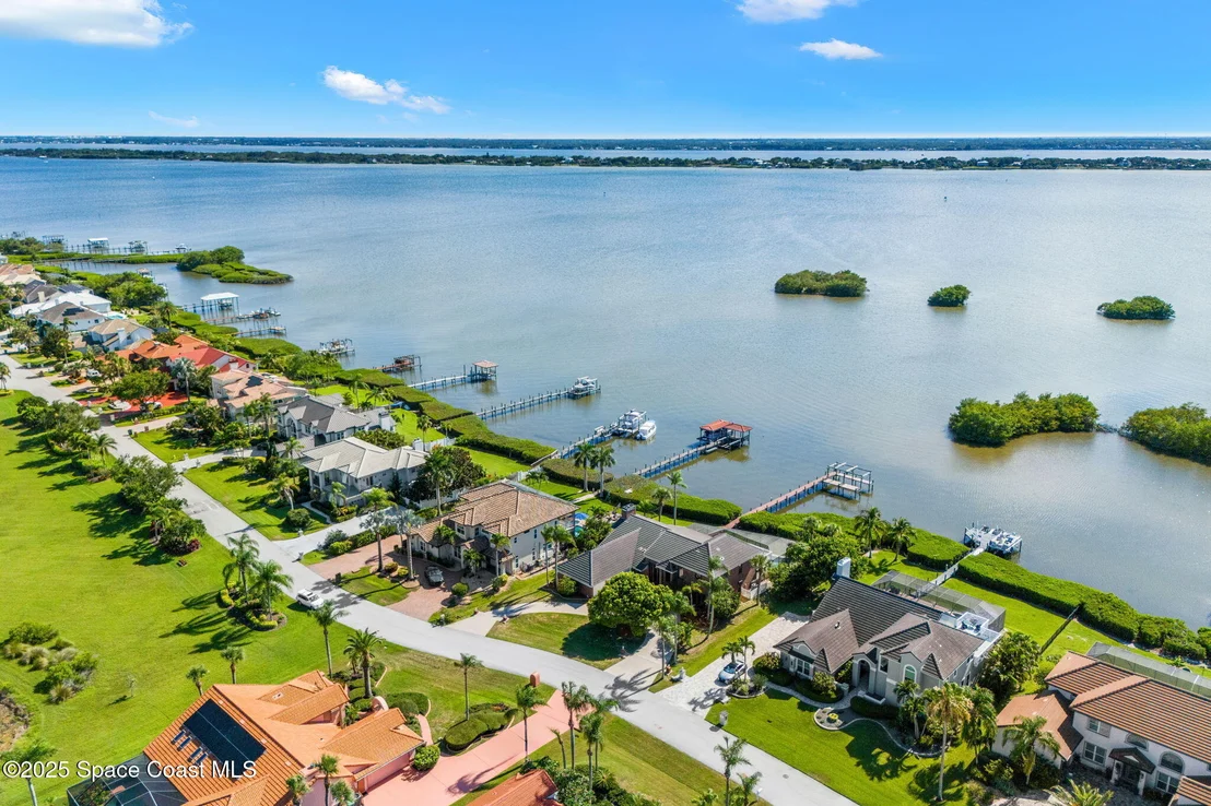 Photo of 418 Lanternback Island Drive