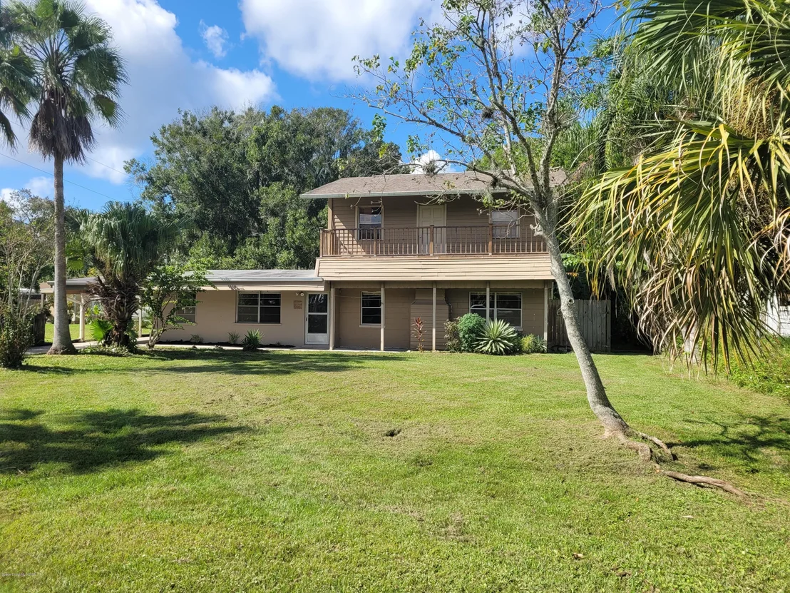 Photo of 351 Pine Avenue