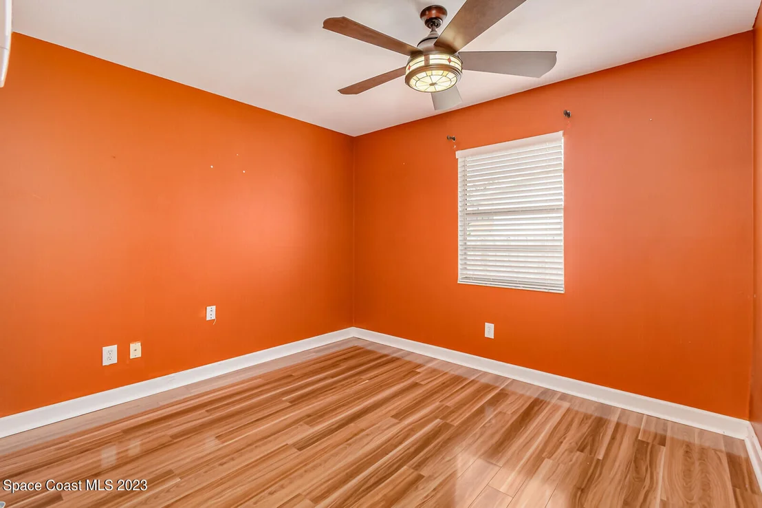 Photo of 2567 Wright Avenue