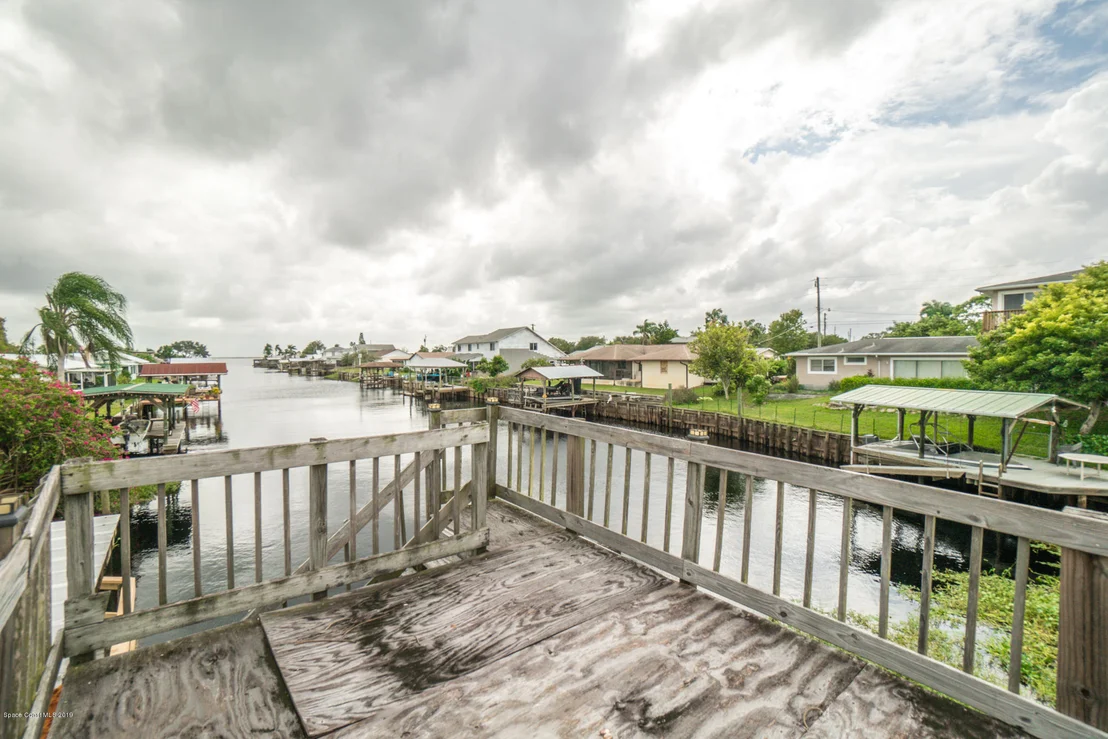 Photo of 818 Heron Road