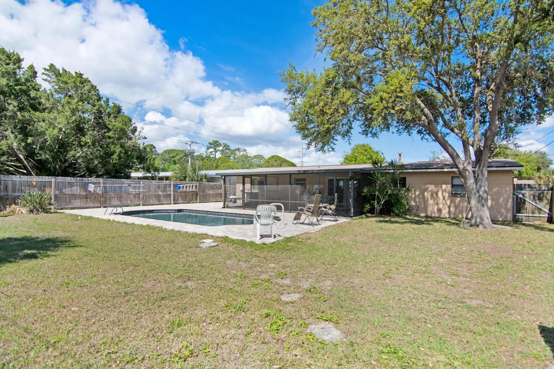 Photo of 995 Miracle Way
