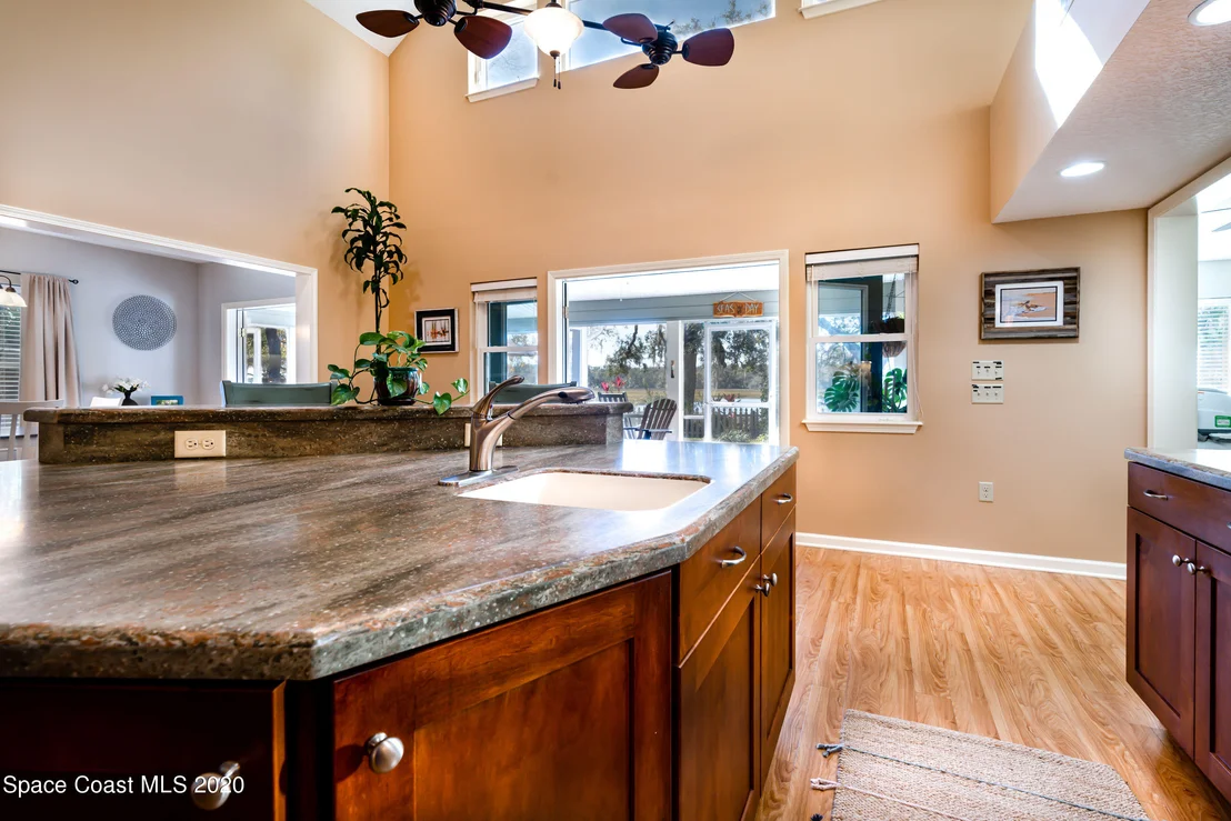 Photo of 1732 Hammock Circle W
