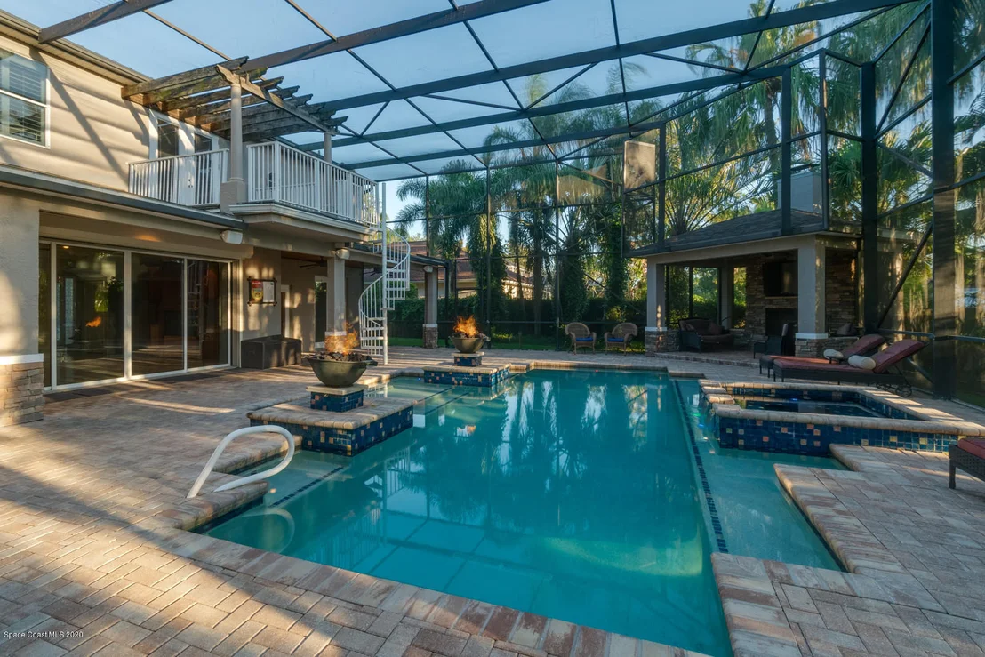 Photo of 5905 Newbury Circle