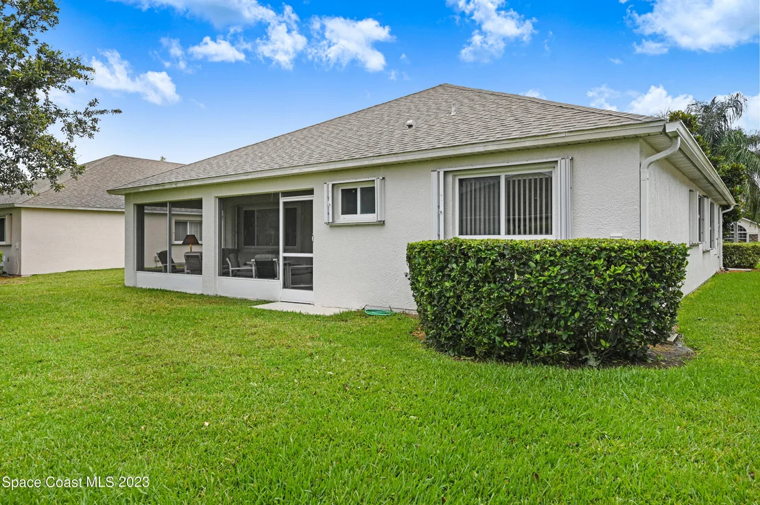 Photo of 1401 Lago Mar Drive