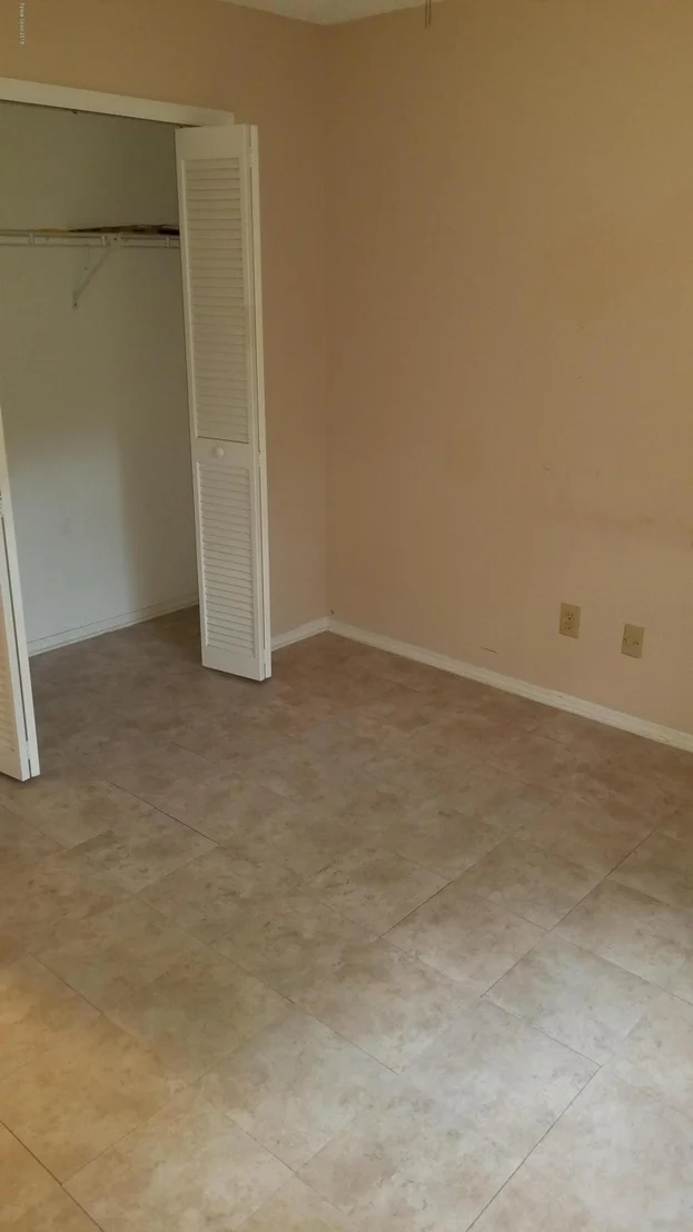 Photo of 4270 Silver Lake Drive