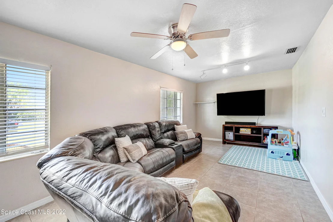 Photo of 340 Patrick Circle