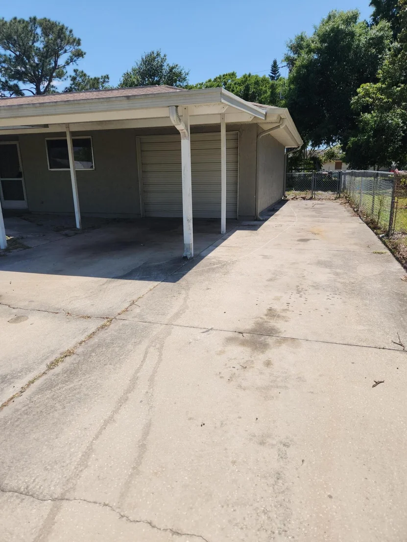 Photo of 951 Palm Street