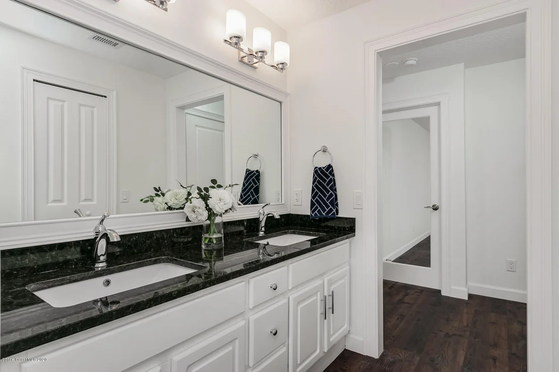 Photo of 610 Hibiscus Trail