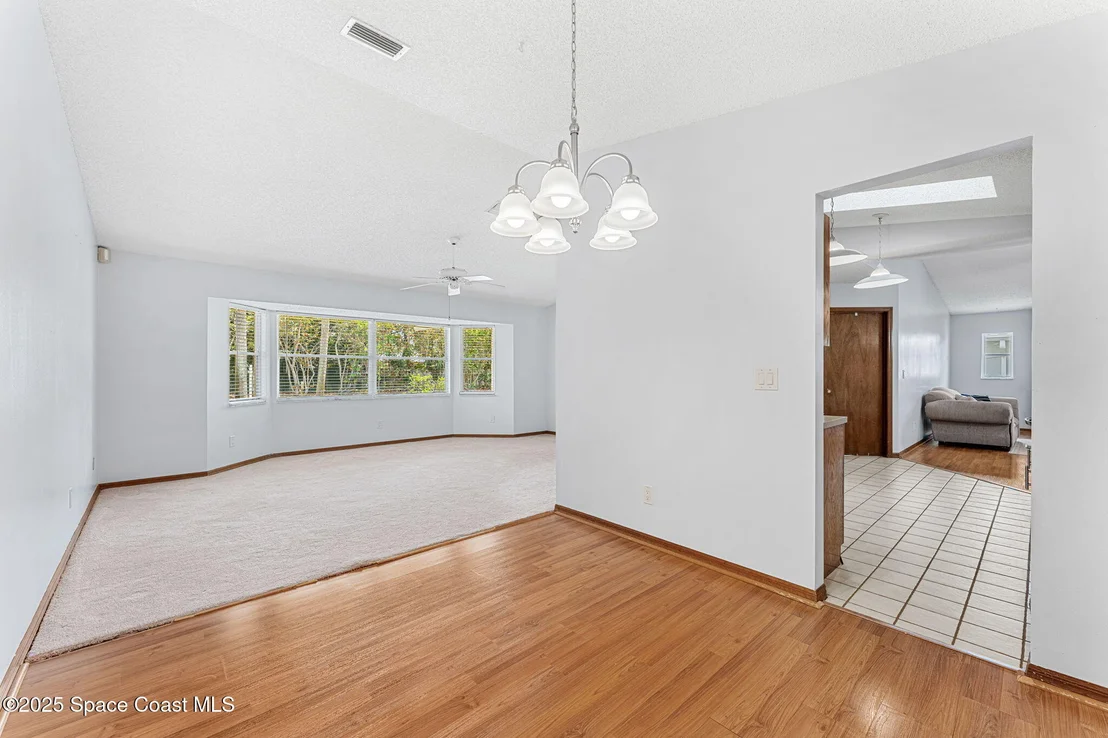 Photo of 396 Dolphin Street