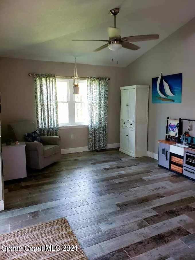 Photo of 1207 Meadow Lake Road