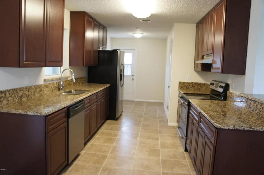 Photo of 566 W Cadillac Circle