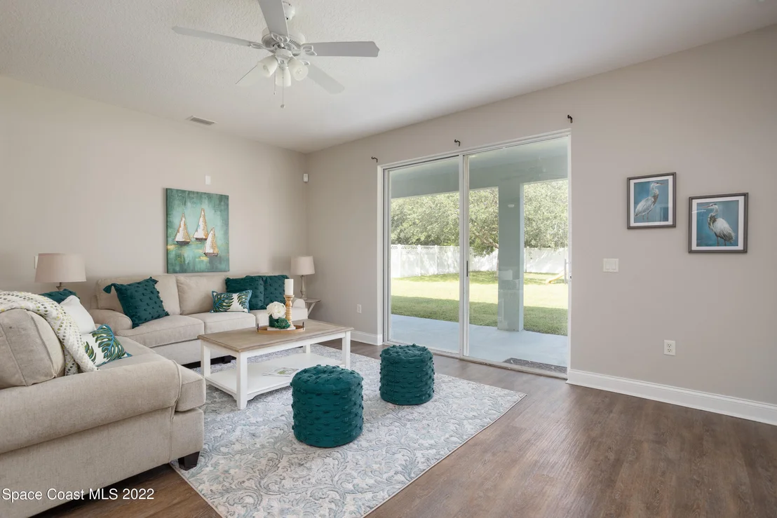 Photo of 1660 Bridgeport Circle