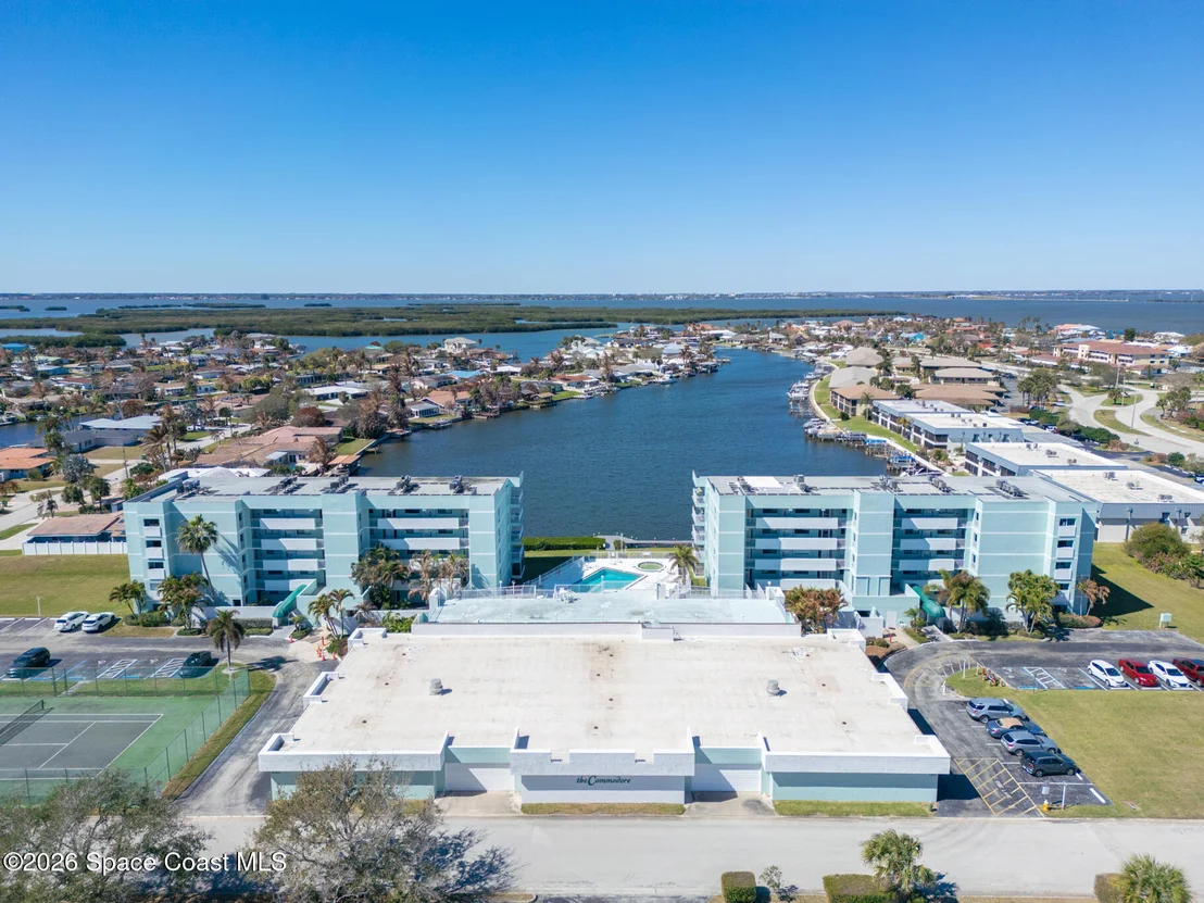 Photo of Unit 2303 at 1750 Commodore Boulevard