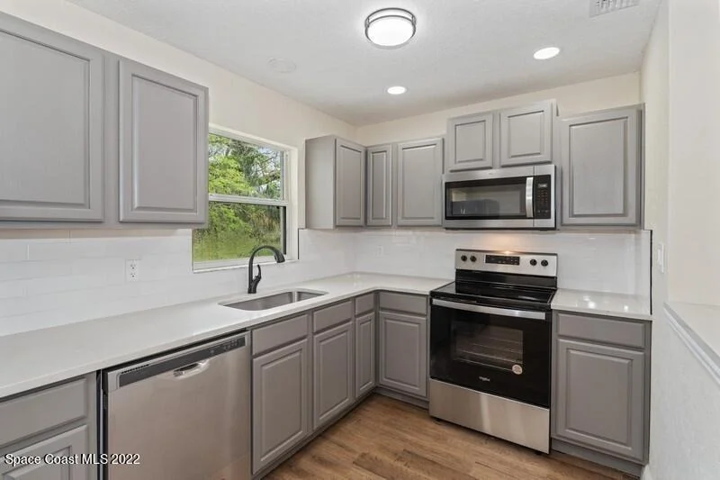 Photo of 1286 Hollywood Drive