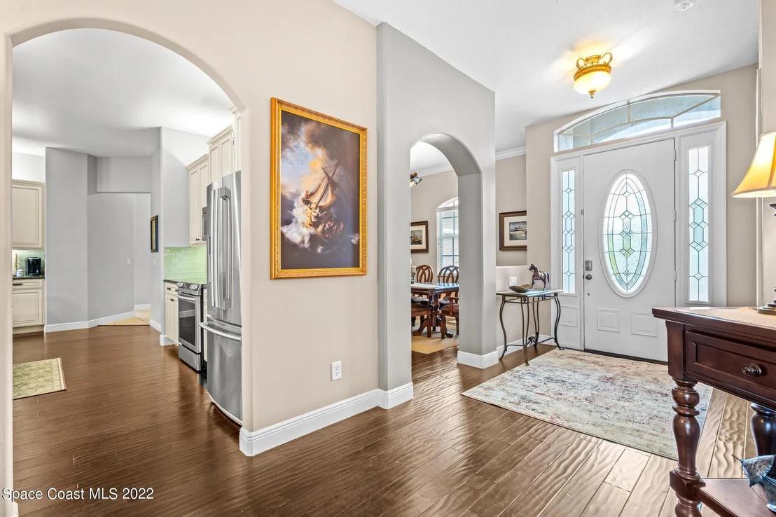 Photo of 2003 Windbrook Drive SE