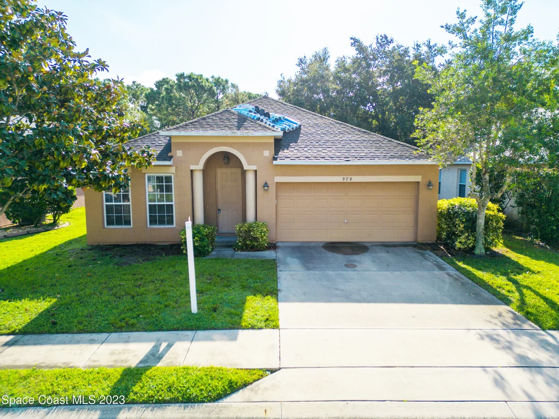 Photo of 978 Riviera Point Drive