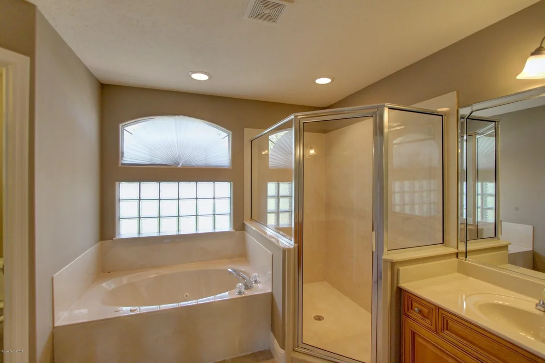 Photo of 326 Park Hill Boulevard