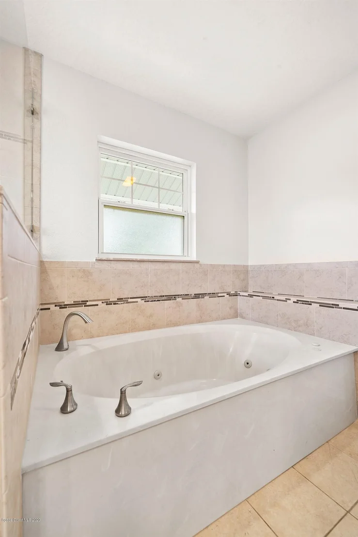 Photo of 4901 Evinrude Road